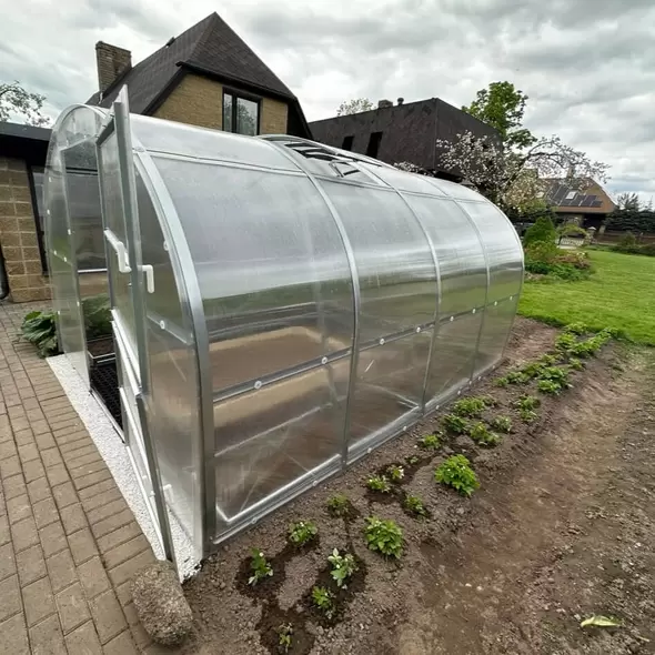 Polycarbonate Greenhouse Kit