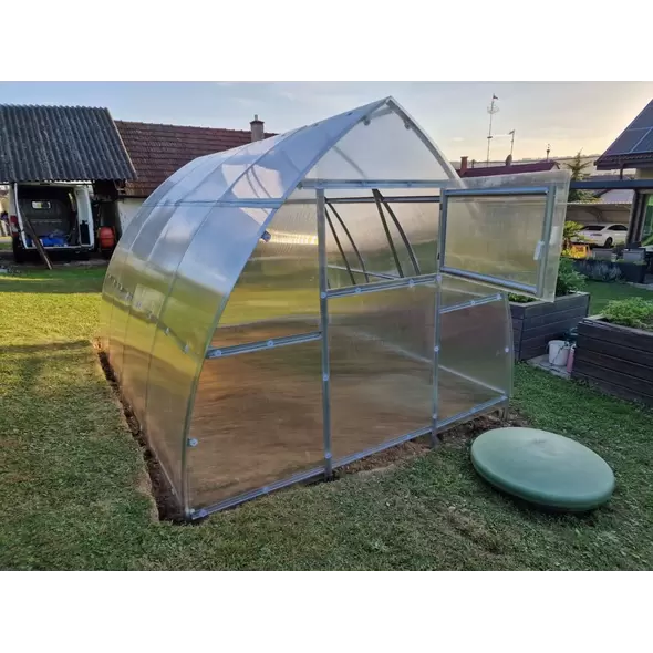Classic Arch Greenhouse