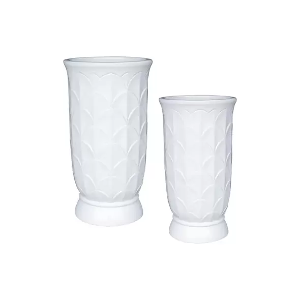 MCarr 8pc Tall Scallop Planter Pallet White