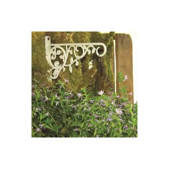 Panacea 9" Plant Bracket With Leaves White