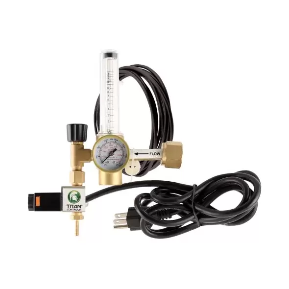 Titan Controls CO2 Regulator (10/Cs)