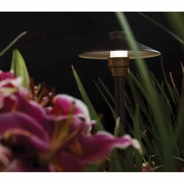 2 W GU5.3 T3 2700K LED Weathered Brass Solid Brass Centaurus 8 Odyssey Series Area Light | UNIC812L27