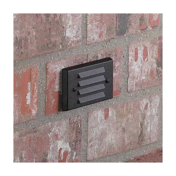 10 W Ceramic T3 Halogen Standard Black Die-Cast Copper-Free Aluminum Landscape 4242 Series Louver Step Light | VISSL4242B
