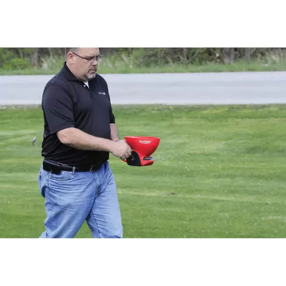 1.8 L Ergonomic Handle Hand Held Spreader