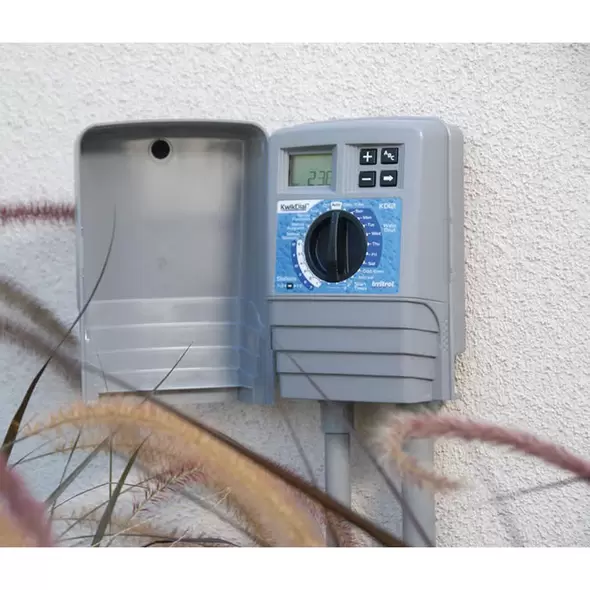 6 Stations Outdoor 6-7/8" x 4" x 9" Hybrid 3-Program Controller | IRRKD6EXT