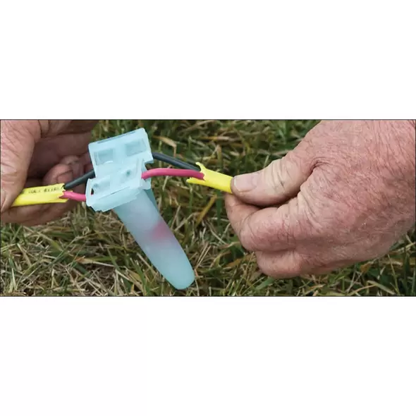 600 V 3.67" x 1-1/2" x 1-3/16" Silicone Filled with Strain Relief Direct Bury For Low Voltage Lighting or 2-Wire Decoder System 100/Box Tube Connector | MMM20235