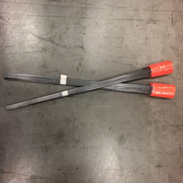 4" x 5" Orange 30" Stem No Logo 100/Bundle Marking Flag | FLG4X5ORANGE30