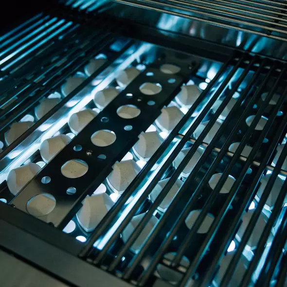 Sizzler Pro 32" 4-Burner W/Rear Infrared Burner Grill | SIZPRO40-NG
