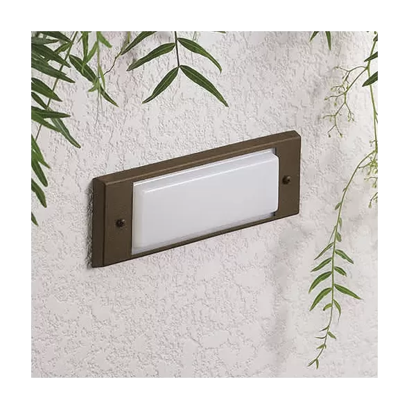 2.5 W T3 LED Architectural Bronze Copper-Free Aluminum Landscape Series 4245 Model Step Light | VISSL4245ZW2T3