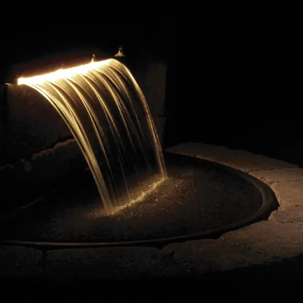 3000 gph 36" x 8" x 3-1/2" White For Formal Spillways Basins and Basin Kits Colorfall | AWGCF36SW
