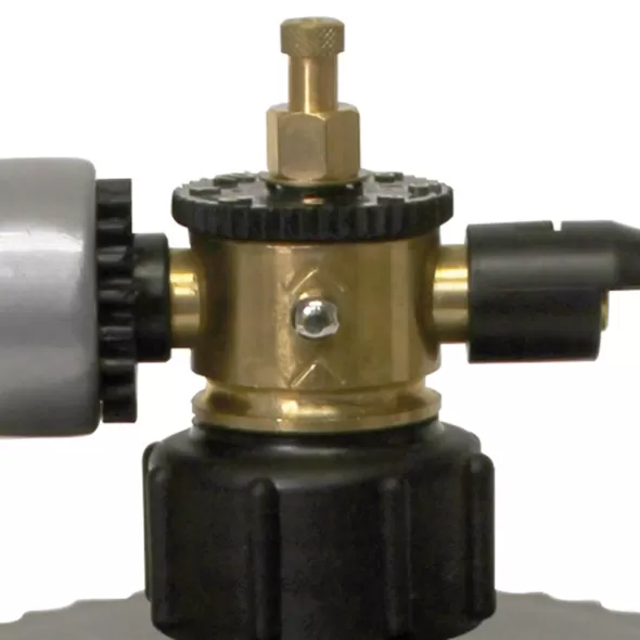 32 oz 0.4 - 0.5 gpm Poly Professional with Metering Dial Hose End Sprayer | CHPG362D