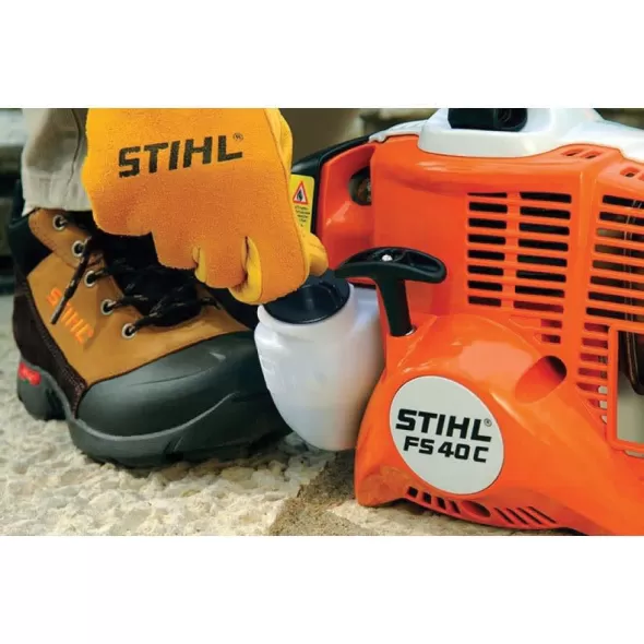 1.66 cu-in 0.94 bhp Lightweight Curved Shaft Trimmer | STIFS40CE