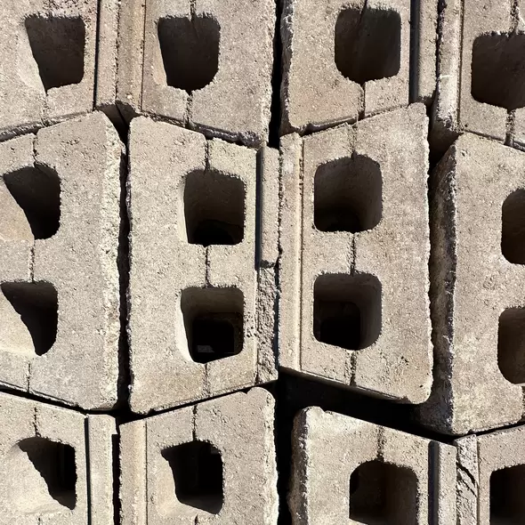6" x 17-3/4" x 9" Rectangular Danville Beige Anchor Diamond 9D Legacy Retaining Wall | BEL16203789