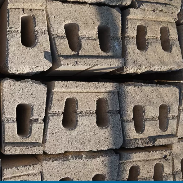 6" x 17-3/4" x 9" Rectangular Danville Beige Anchor Diamond 9D Legacy Combo Retaining Wall | BEL16203842