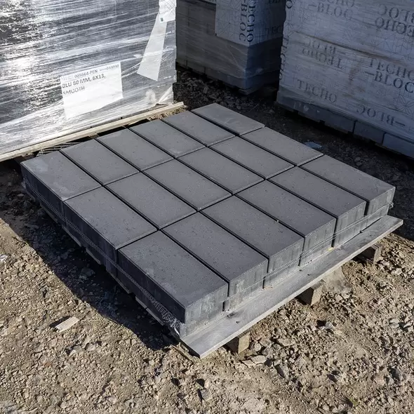 Techo-Bloc Blu 60mm Smooth Paver, 6" x 13", Onyx Black | 005664