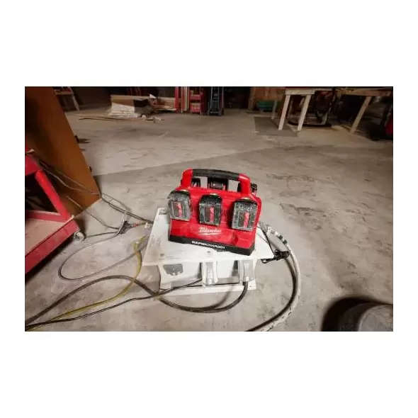 Milwaukee Packout Six Bay Rapid Charger | 48-59-1809