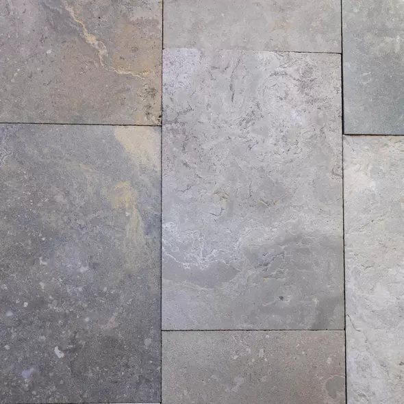 FRENCH LIMESTONE - GREY CAPPUCCINO BRUSHED TOP, 12"/16"/20" X RANDOM LENGTHS X 1/2" THICK