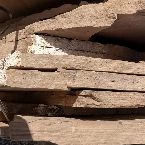 Arizona Rosa Flagstone Standup 1"-2" 1" Minus