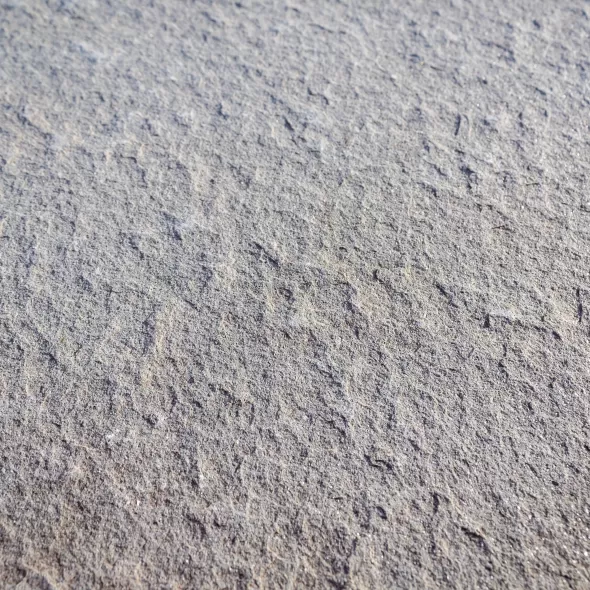 ITALIAN BLUESTONE FLAMED TOP 18" X 24" X 5/8"