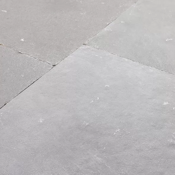 RIVIERA NATURAL TUMBLED PAVER 18" X 24" X 3/4" NOMINAL, TUMBLED NATURAL STONE 18" X 24" X 3/4"