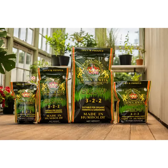 Royal Gold Crown Jewels Grow 3-2-2, 10 lb