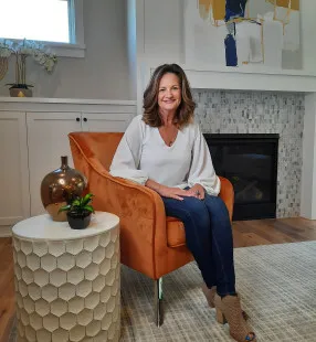 Laurie Mattson Interiors logo
