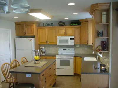 Broderick Builders LLC - Roofing & Gutter Services in Centerville, UT