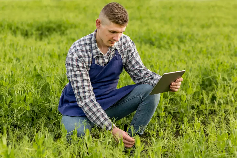 Smart Farm Management and Precision Irrigation: Advancing Efficiency Through Modern Monitoring and Fluid Handling