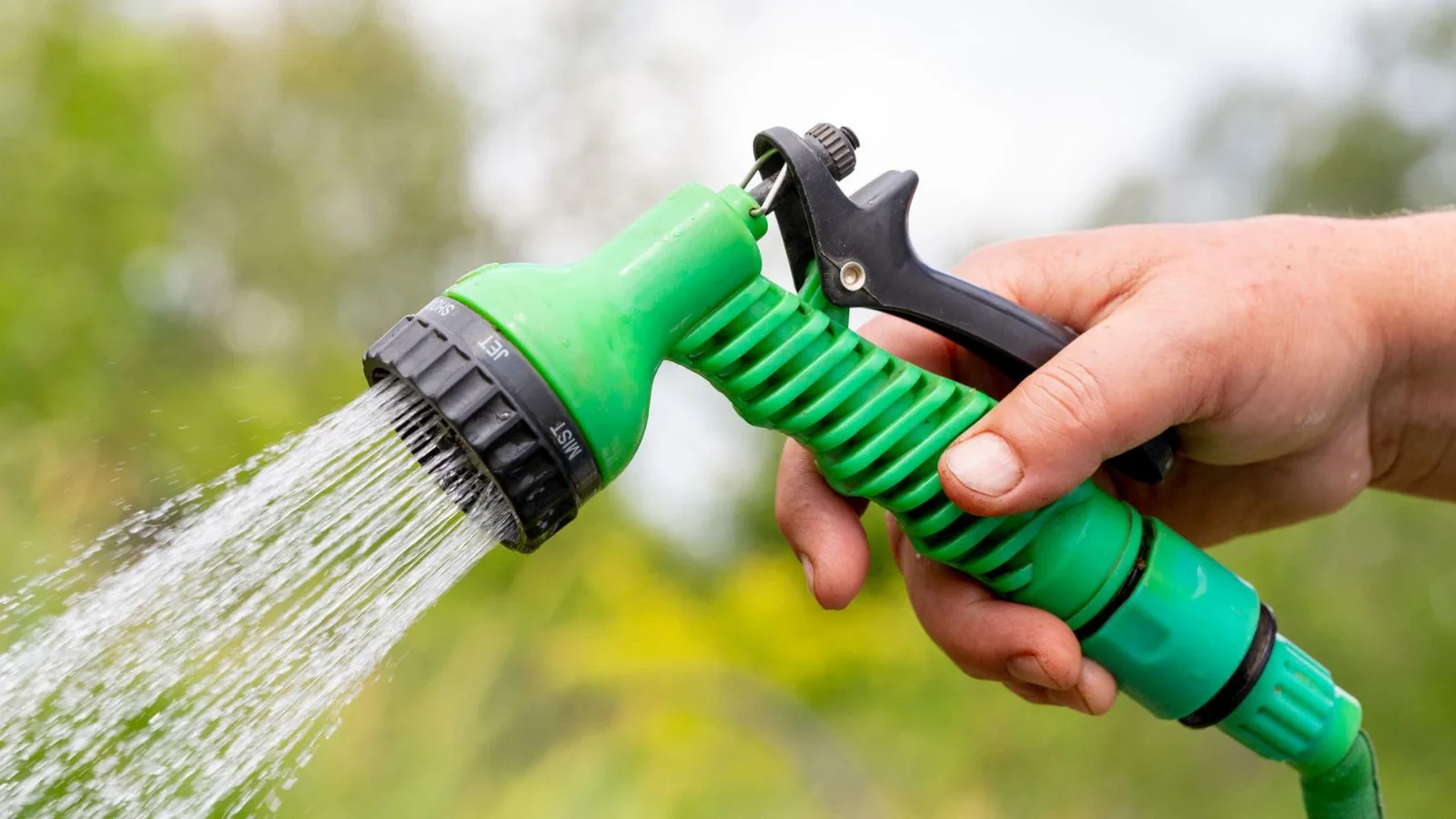 Best Hose Nozzle for Gardening: How to Choose the Right One for Your Plants
