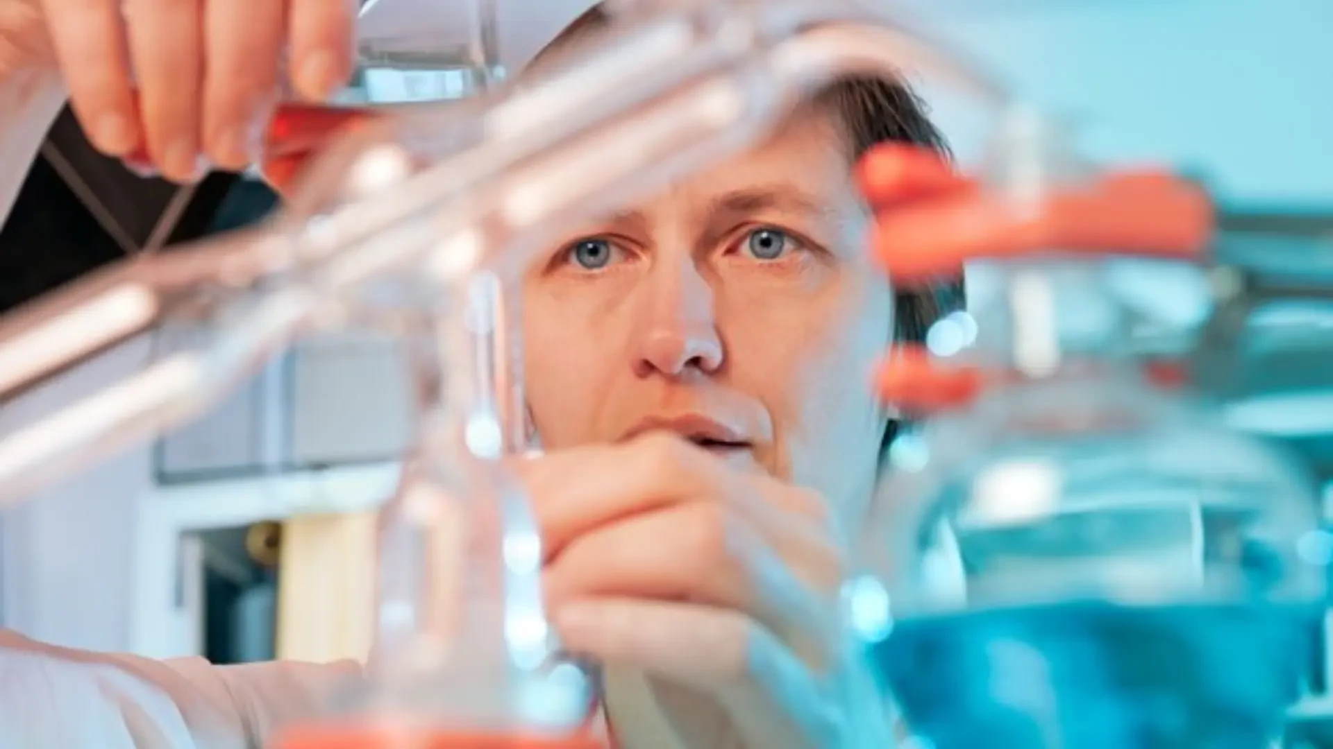 Advanced Extraction Methods: Supercritical Fluids and Summit Research Solutions